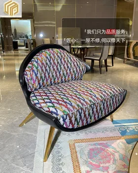 Домашен минималистичен дизайнерски стол за хола диван за един човек случайни творчески стол за един човек и модерен