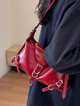 Модни Лъскава Чанта под Мишниците на Жените с Голям Капацитет 2023 Нова Универсална Чанта През рамото си, През рамо Популярна Текстурная Чанта-Възглавница