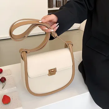 Обикновена чанта през рамо от изкуствена кожа, новост 2023 г., Модни дамски чанти-месинджър с малък капак, Кръгла Регулируема Закопчалка от изкуствена кожа